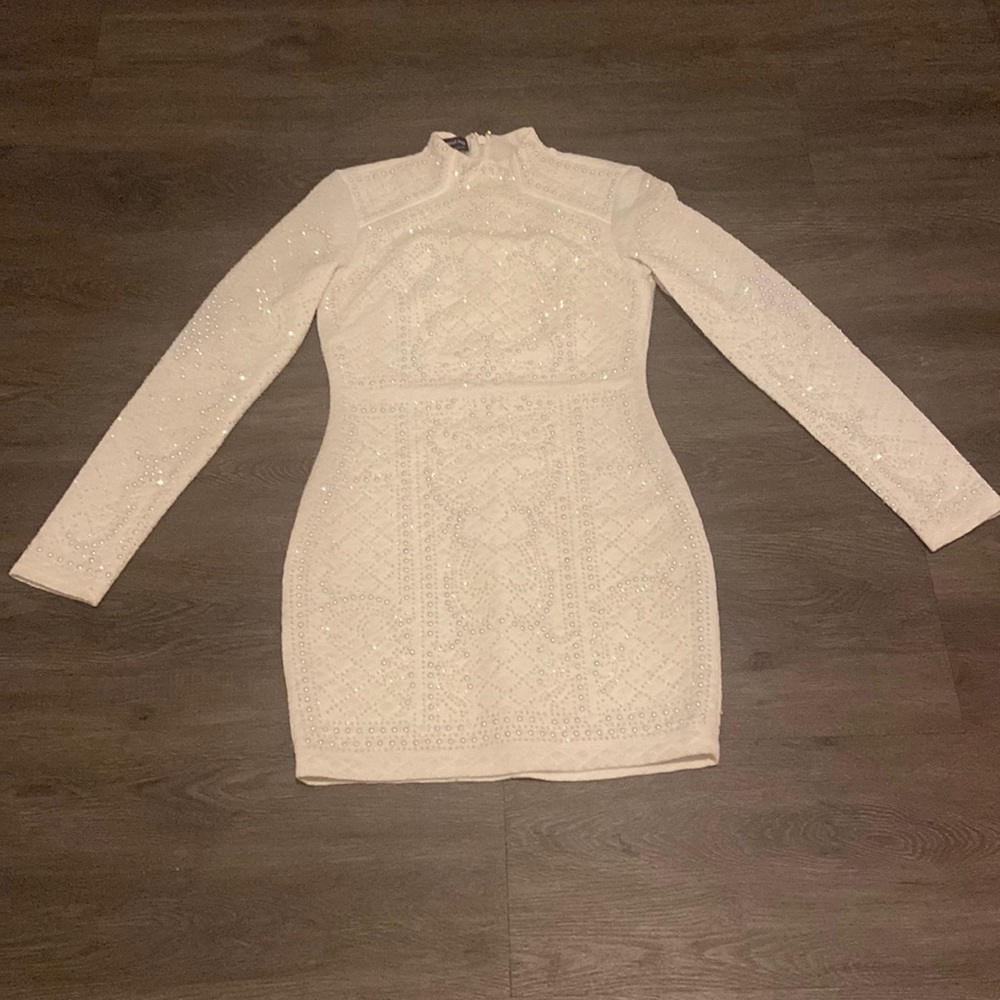 Bebe Size Medium Beautiful Beaded white long sleeve dress